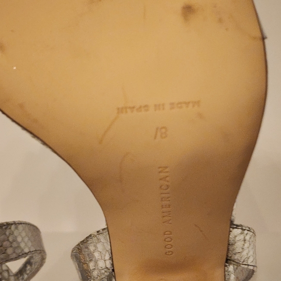 Good American Silver Snake Lucite Sandal, Square Toe sizes 8.5 And 4 - Picture 10 of 10